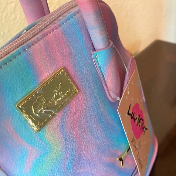 Betsey Johnson Kitty Dome Style Clutch with removable straps NWT - Picture 9 of 15